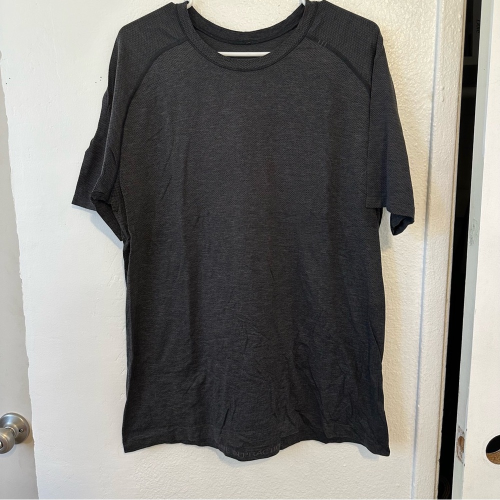 Lululemon Metal Vent Tech